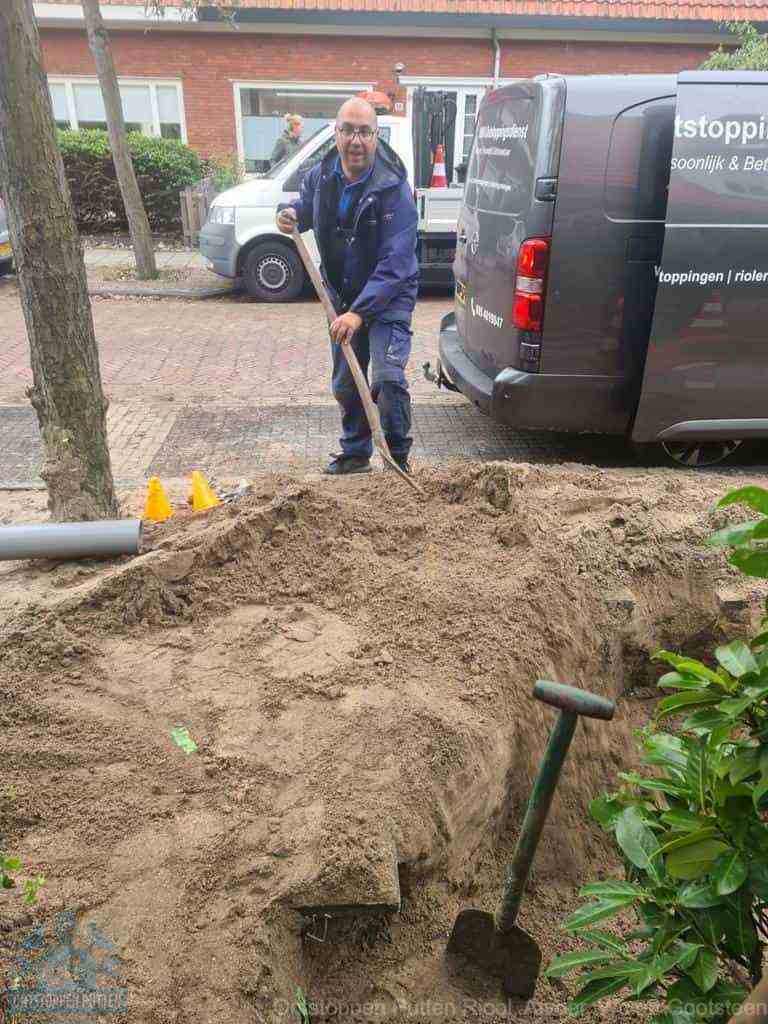 Riool ontstoppen Putten graven Riool ontstoppen Putten graven